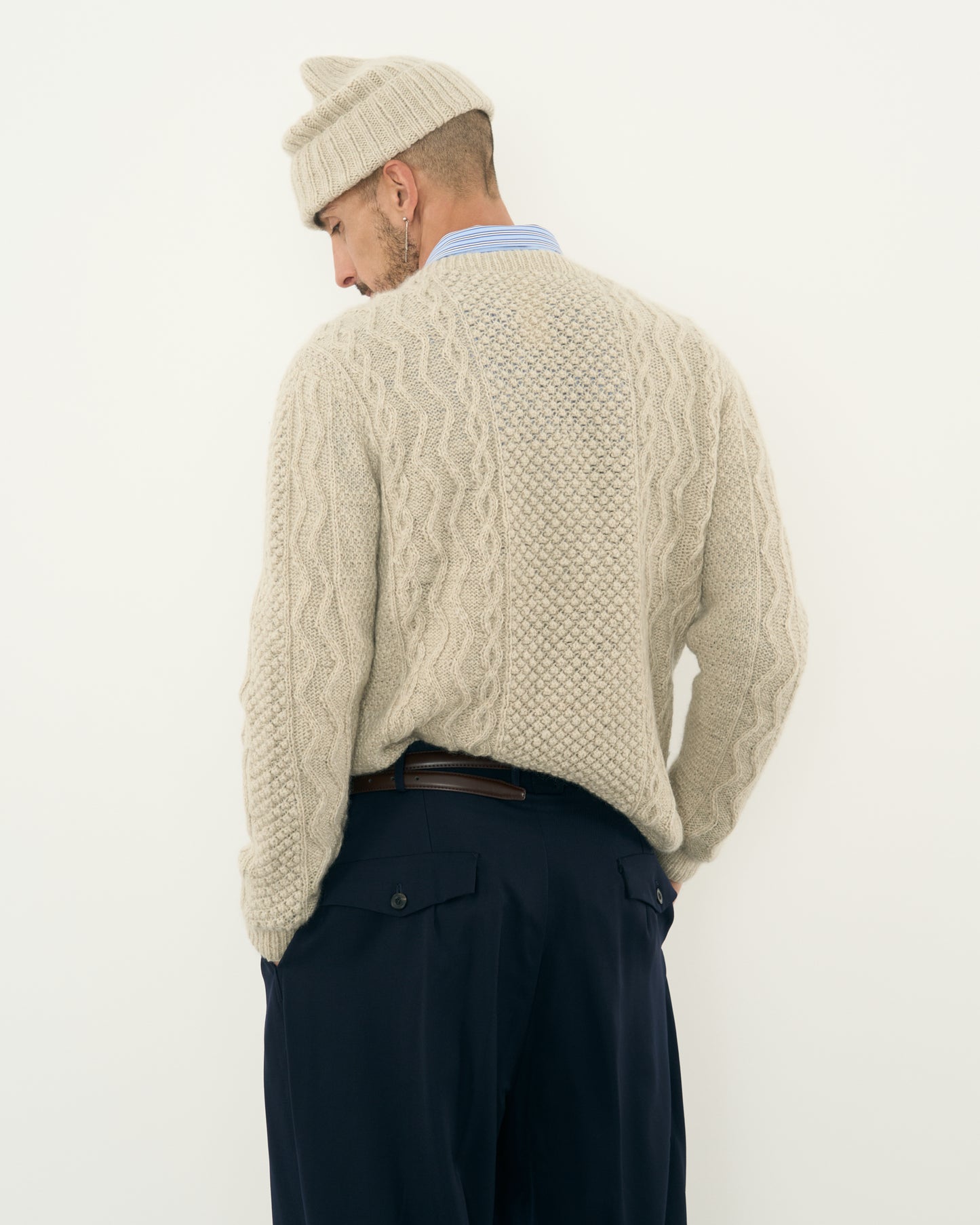 HANDKNIT 03_MIST WHITE